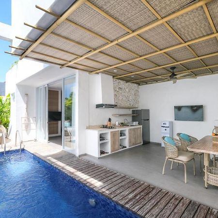 Lavana Villa Jimbaran ウルワツ エクステリア 写真